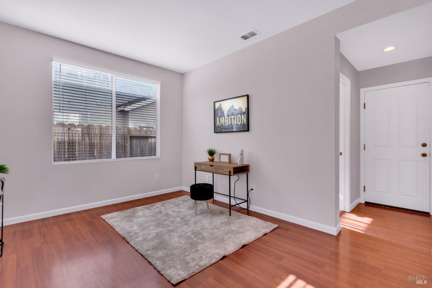 Detail Gallery Image 31 of 61 For 1014 Sandhurst Dr, Vallejo,  CA 94591 - 4 Beds | 3 Baths