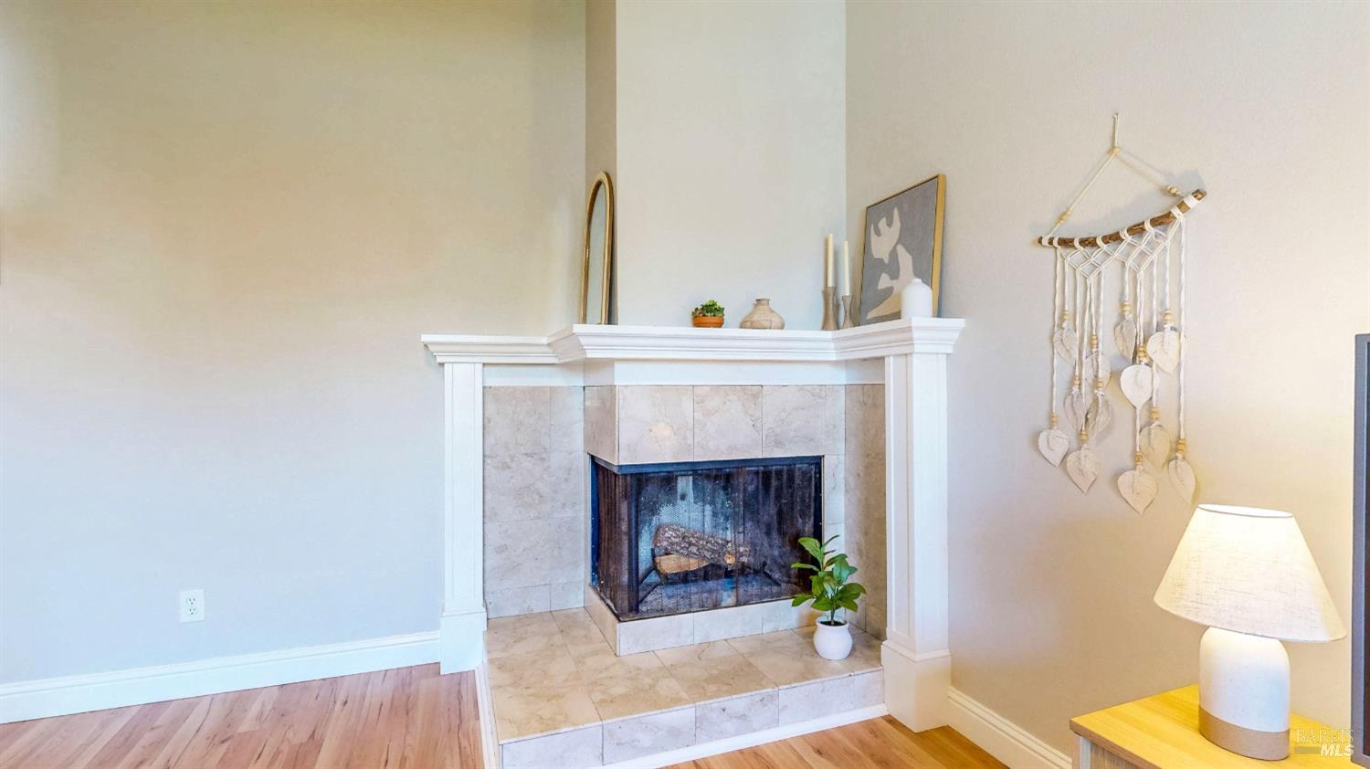 Detail Gallery Image 16 of 93 For 2400 Copperfield Dr, Santa Rosa,  CA 95401 - 3 Beds | 2 Baths