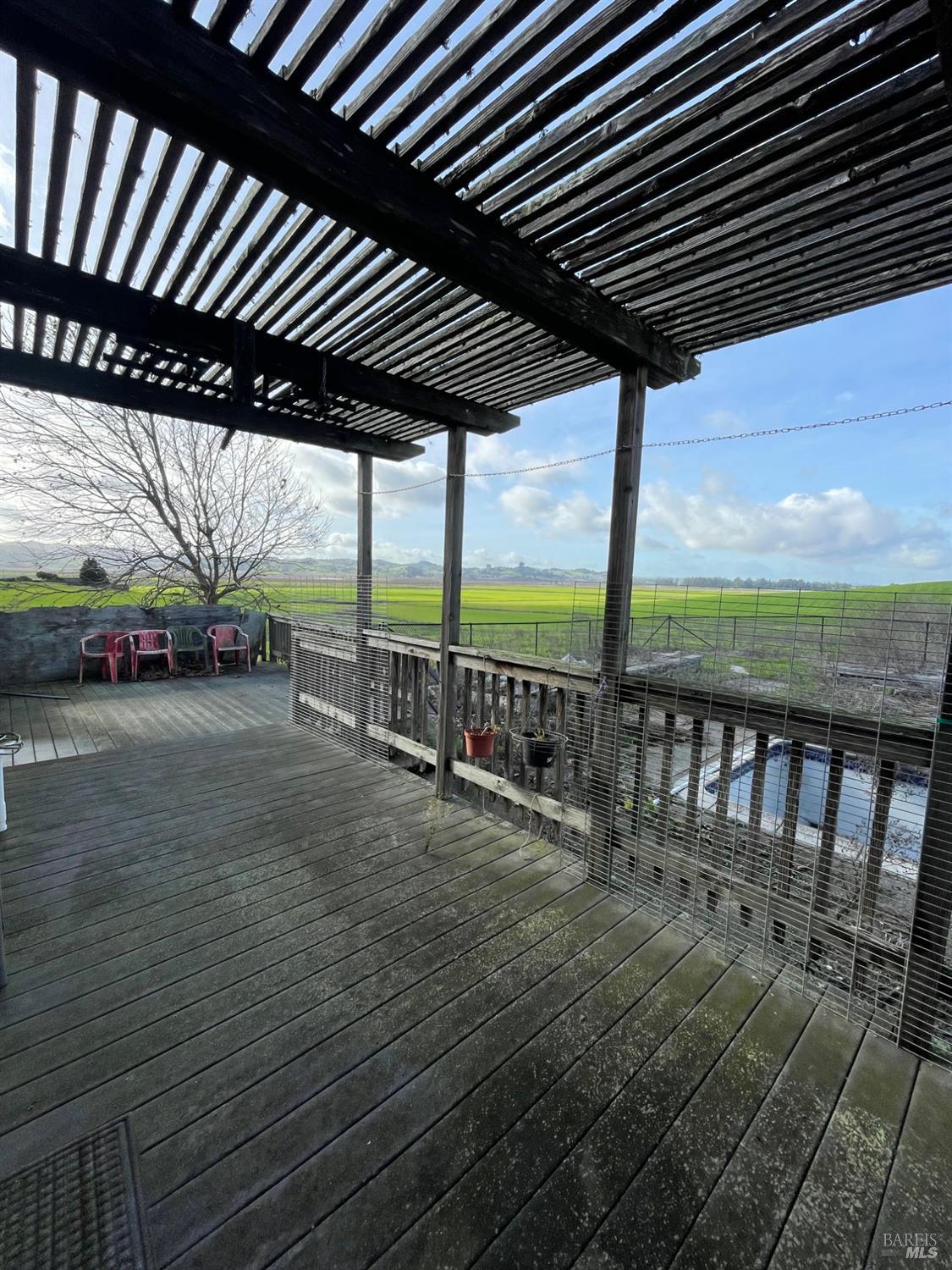 Detail Gallery Image 5 of 22 For 4867 Lakeville Hwy, Petaluma,  CA 94954 - 3 Beds | 2 Baths