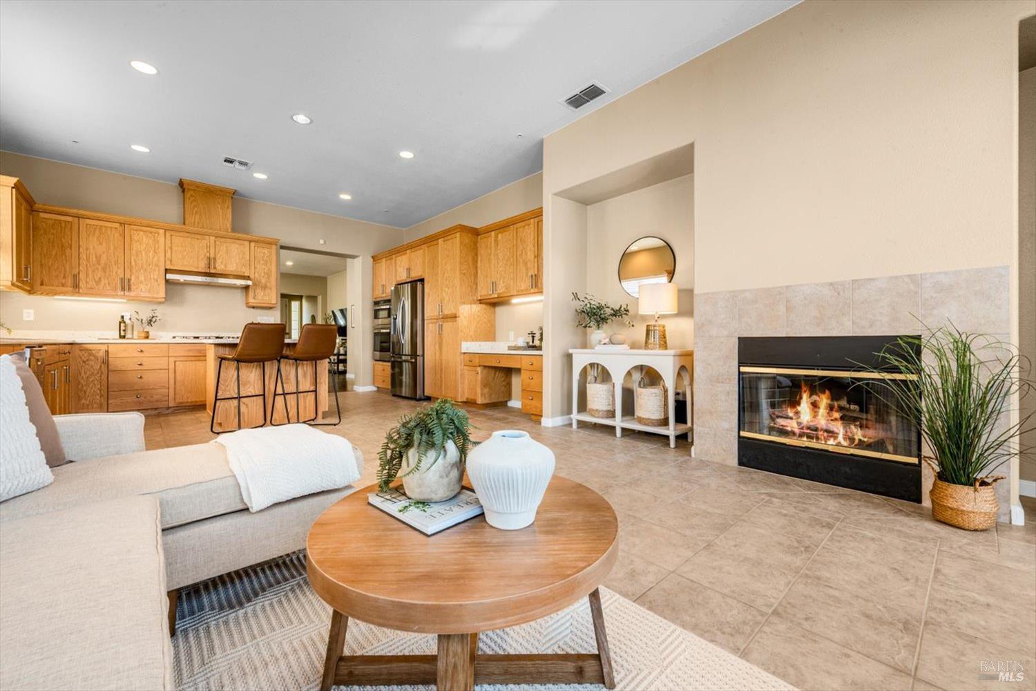 Detail Gallery Image 32 of 81 For 624 Emerald Hills Cir, Fairfield,  CA 94533 - 4 Beds | 3 Baths