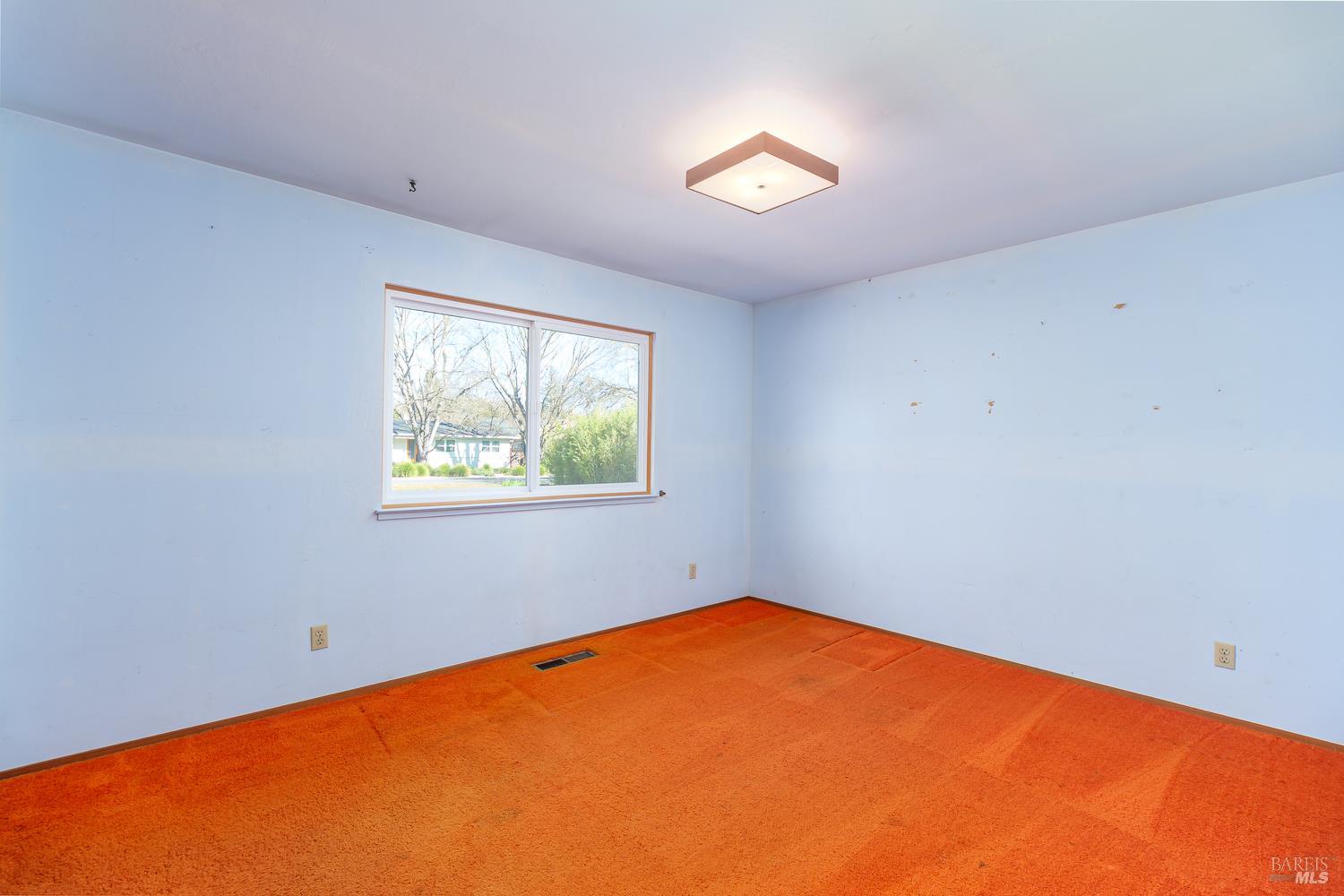 Detail Gallery Image 17 of 39 For 19360 Linden St, Sonoma,  CA 95476 - 3 Beds | 2 Baths