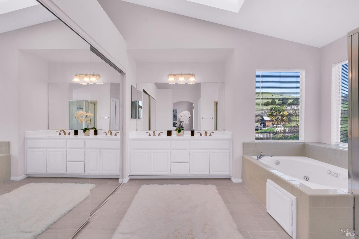 Detail Gallery Image 53 of 61 For 1014 Sandhurst Dr, Vallejo,  CA 94591 - 4 Beds | 3 Baths