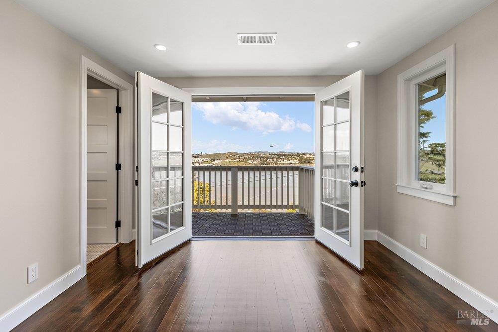 Detail Gallery Image 21 of 57 For 321 Alexander St, Crockett,  CA 94525 - 4 Beds | 3/1 Baths