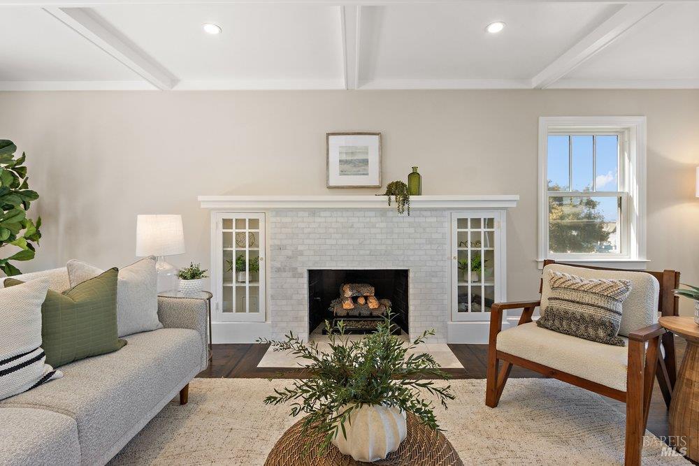 Detail Gallery Image 9 of 57 For 321 Alexander St, Crockett,  CA 94525 - 4 Beds | 3/1 Baths