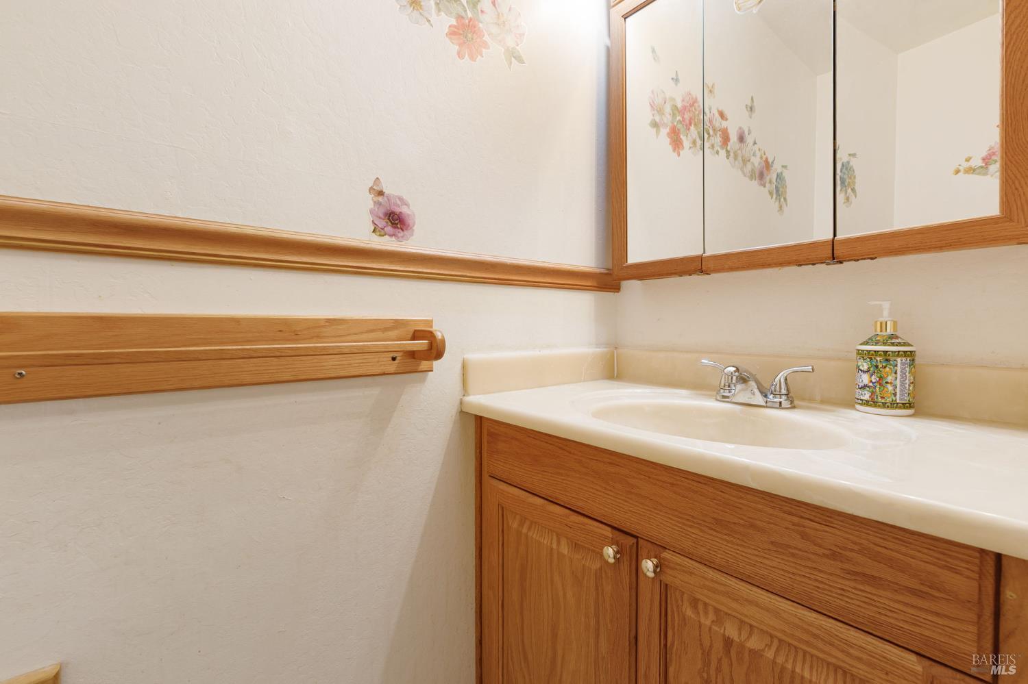 Detail Gallery Image 15 of 40 For 692 Linwood St, Vacaville,  CA 95688 - 3 Beds | 2/1 Baths