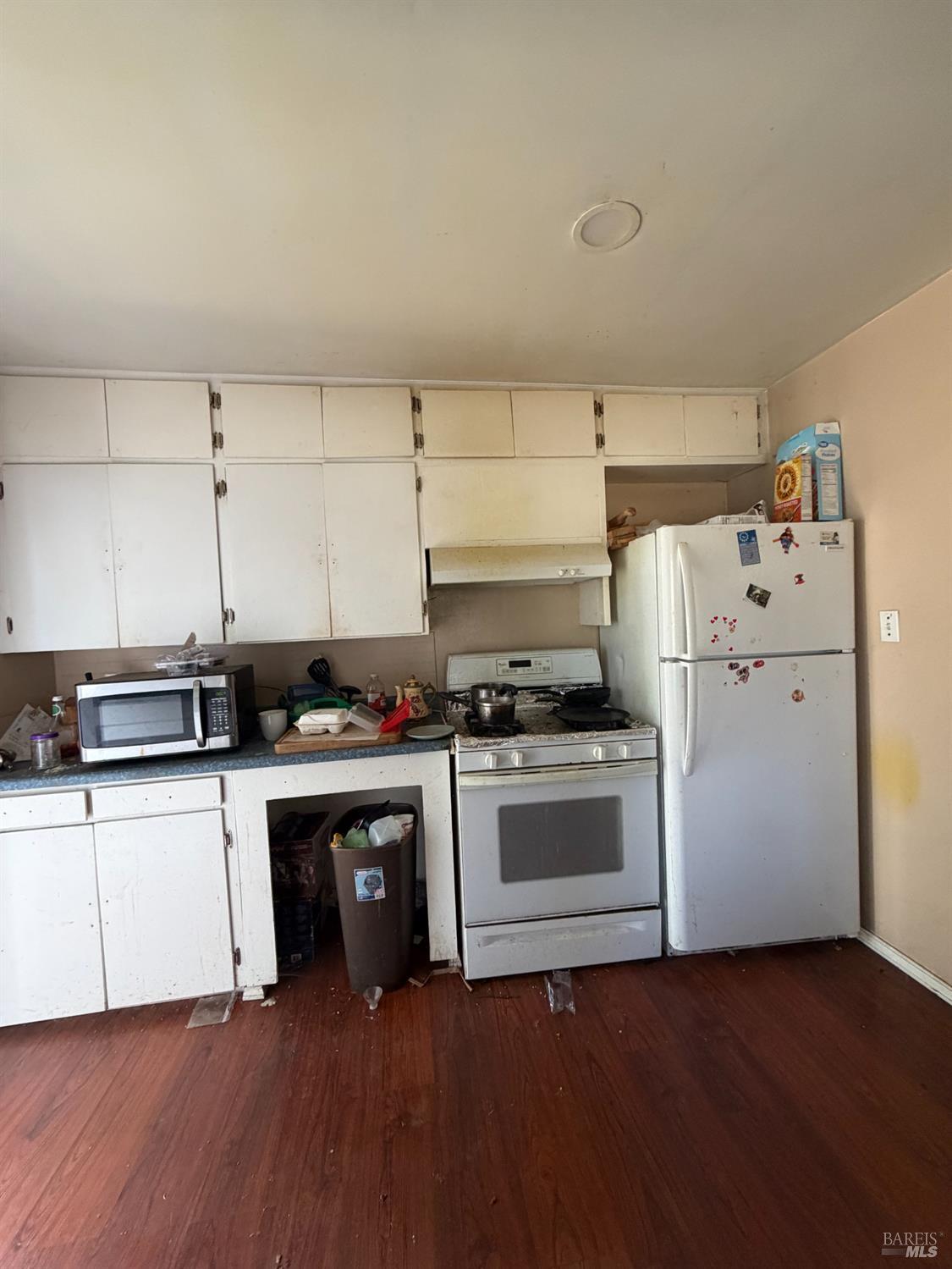 Detail Gallery Image 15 of 24 For 24463 Shady Ln, Covelo,  CA 95428 - 2 Beds | 1 Baths