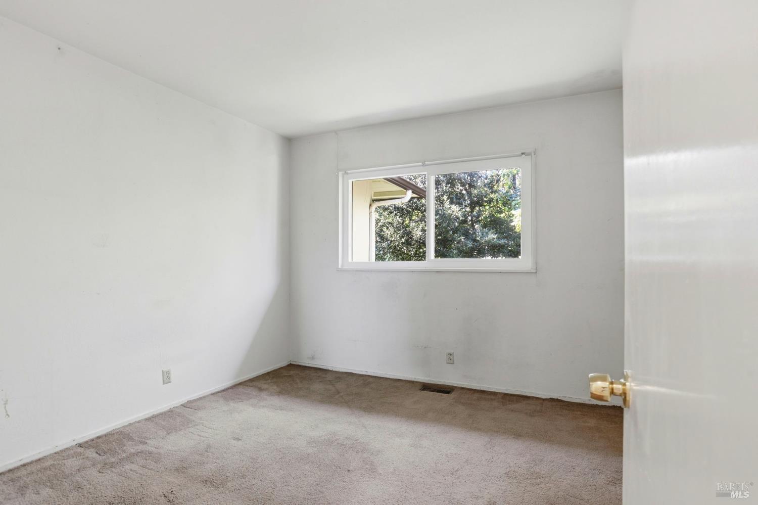 Detail Gallery Image 23 of 40 For 15 Alameda De La Loma Unkn, Novato,  CA 94949 - 3 Beds | 2/1 Baths