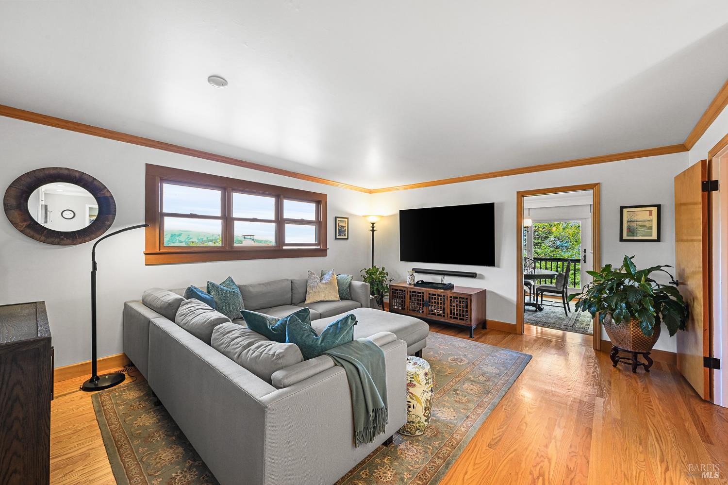 Detail Gallery Image 14 of 65 For 115 Oak Springs Dr, San Anselmo,  CA 94960 - 4 Beds | 3 Baths