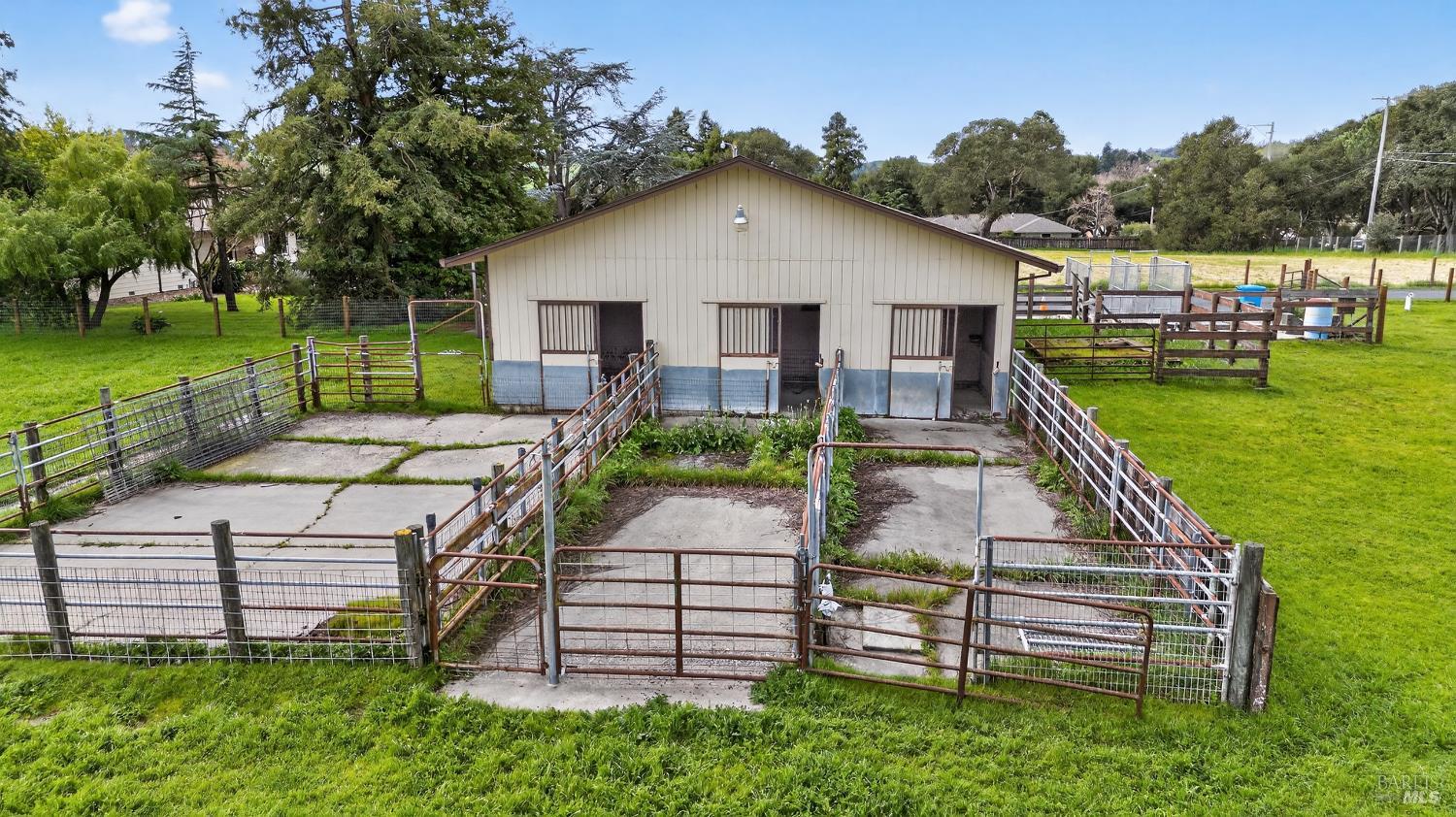 Detail Gallery Image 55 of 70 For 101 Mcbrown Rd, Petaluma,  CA 94952 - 4 Beds | 2/1 Baths