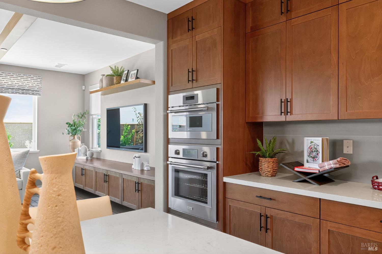 Detail Gallery Image 7 of 29 For 627 Beyers St, Oakley,  CA 94561 - 5 Beds | 4 Baths