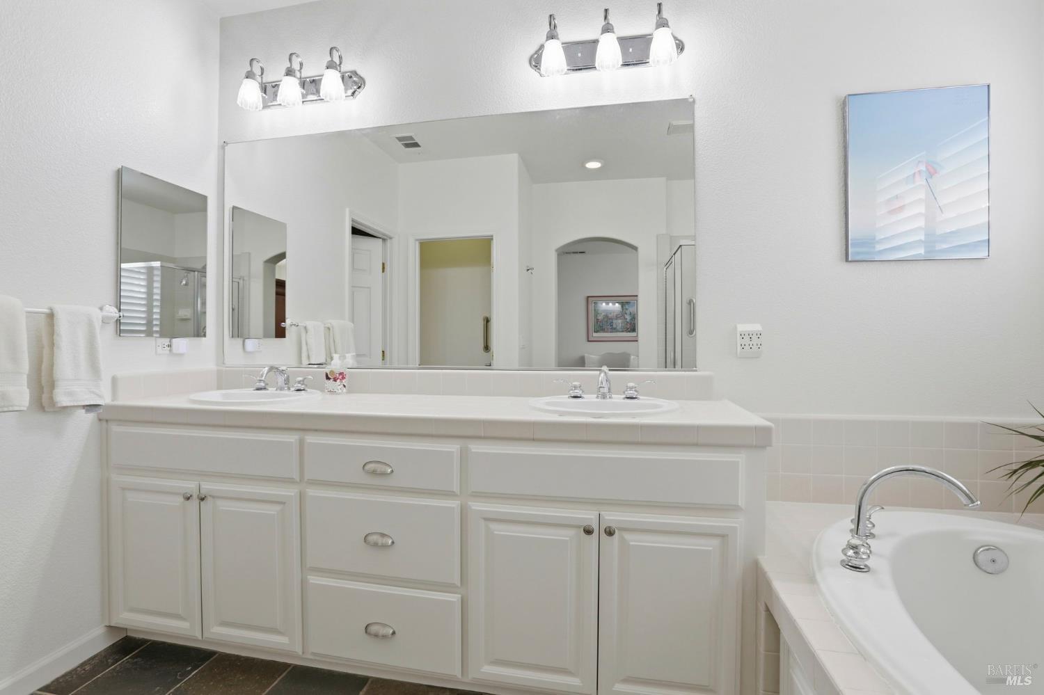 Detail Gallery Image 26 of 40 For 26 Waterbury Ln, Novato,  CA 94949 - 4 Beds | 2/1 Baths