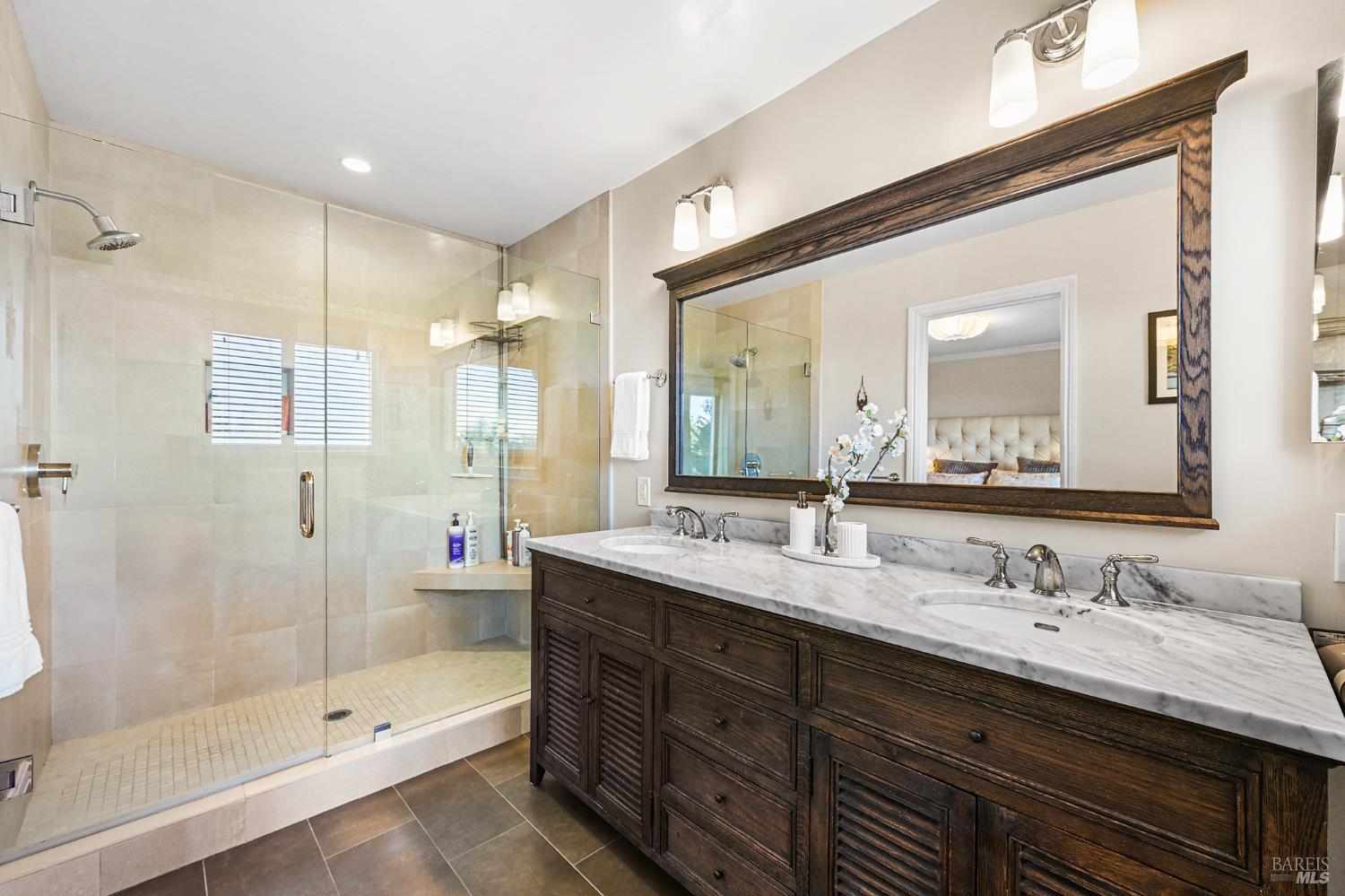 Detail Gallery Image 35 of 65 For 115 Oak Springs Dr, San Anselmo,  CA 94960 - 4 Beds | 3 Baths