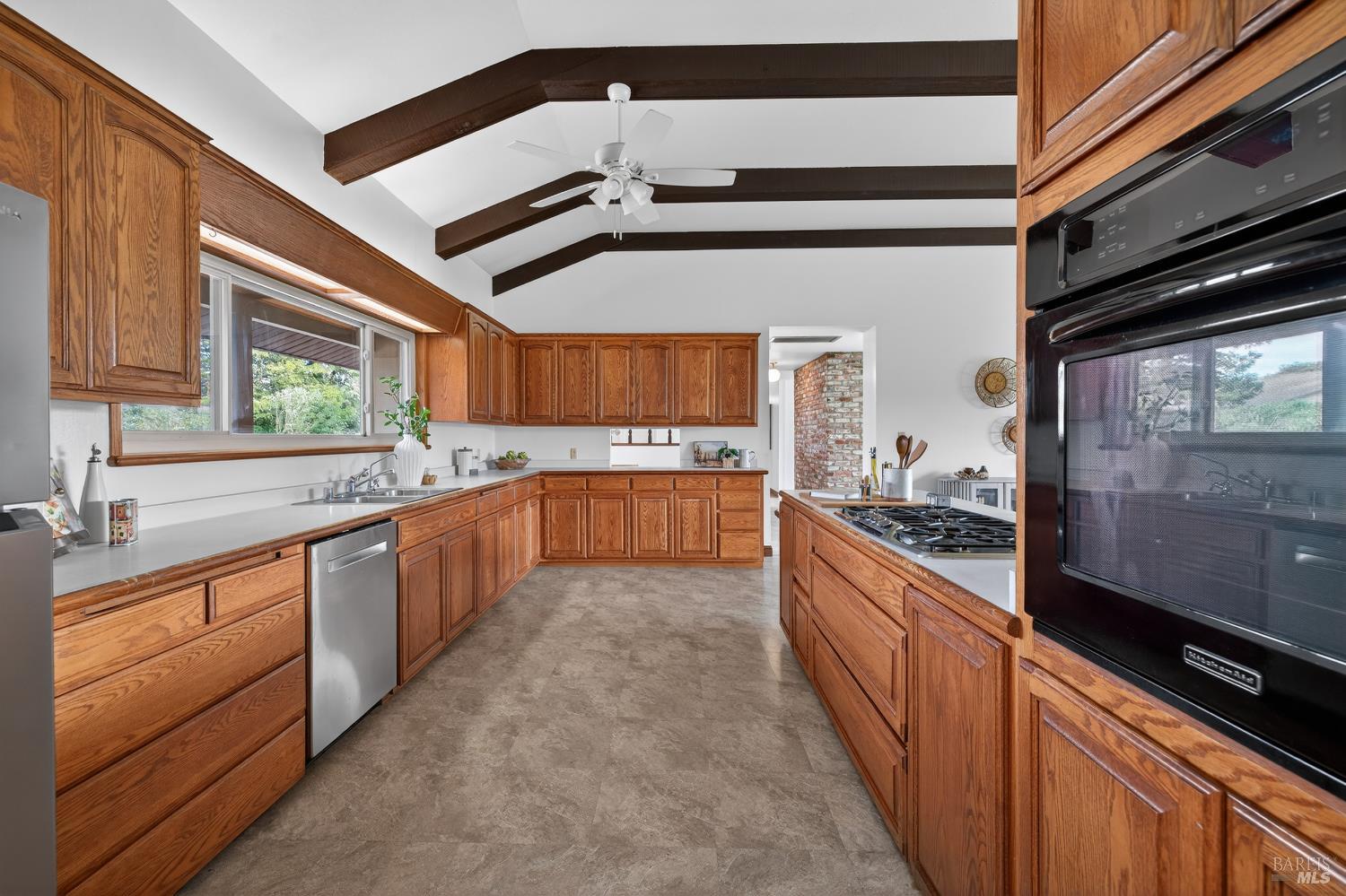 Detail Gallery Image 23 of 70 For 101 Mcbrown Rd, Petaluma,  CA 94952 - 4 Beds | 2/1 Baths