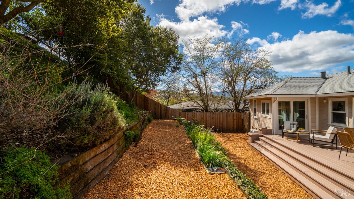 Detail Gallery Image 37 of 48 For 6 Sherwood Pl, Novato,  CA 94945 - 3 Beds | 1/1 Baths