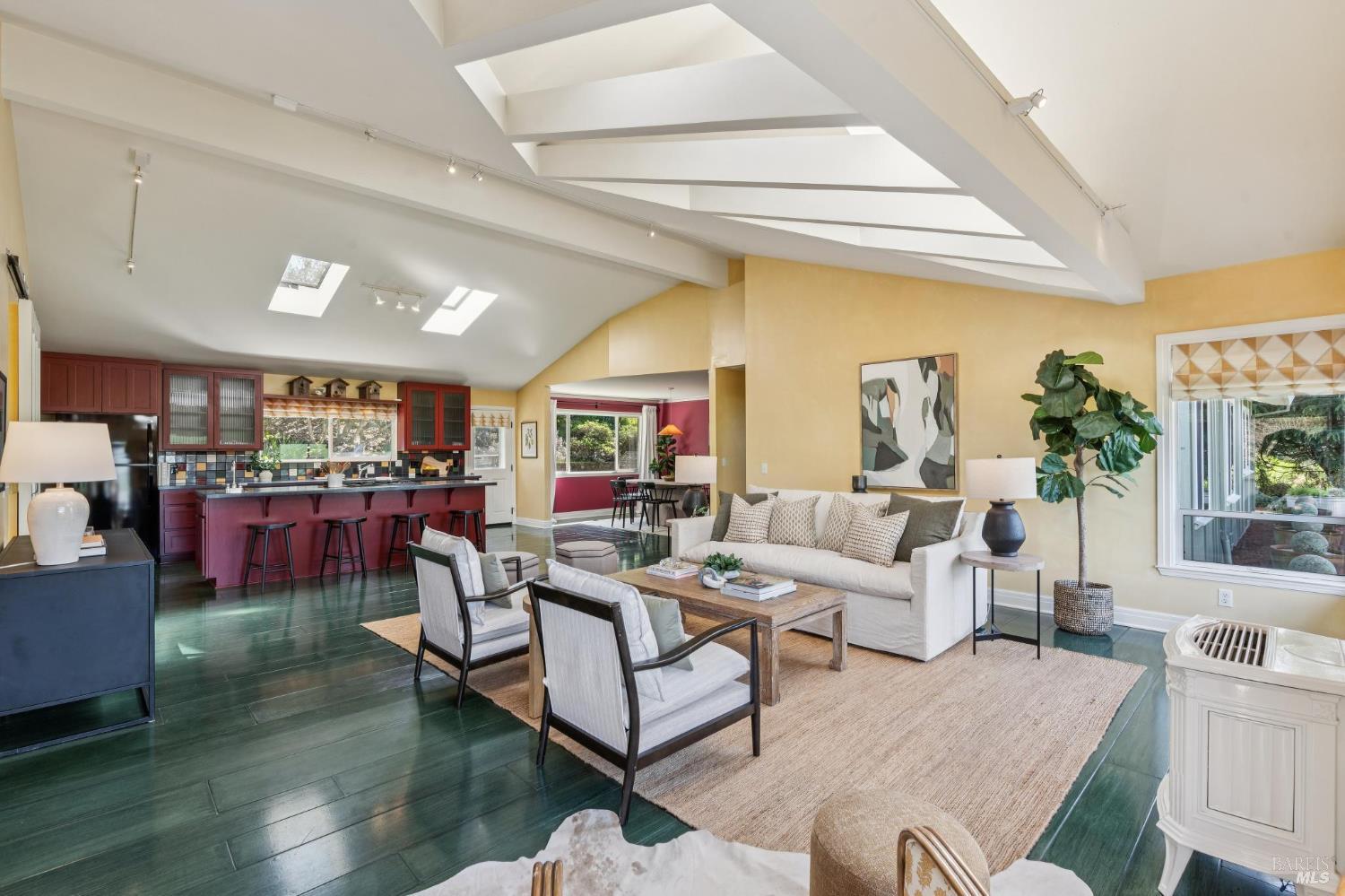 Detail Gallery Image 22 of 92 For 5855 Bodega Ave, Petaluma,  CA 94952 - 3 Beds | 2/1 Baths