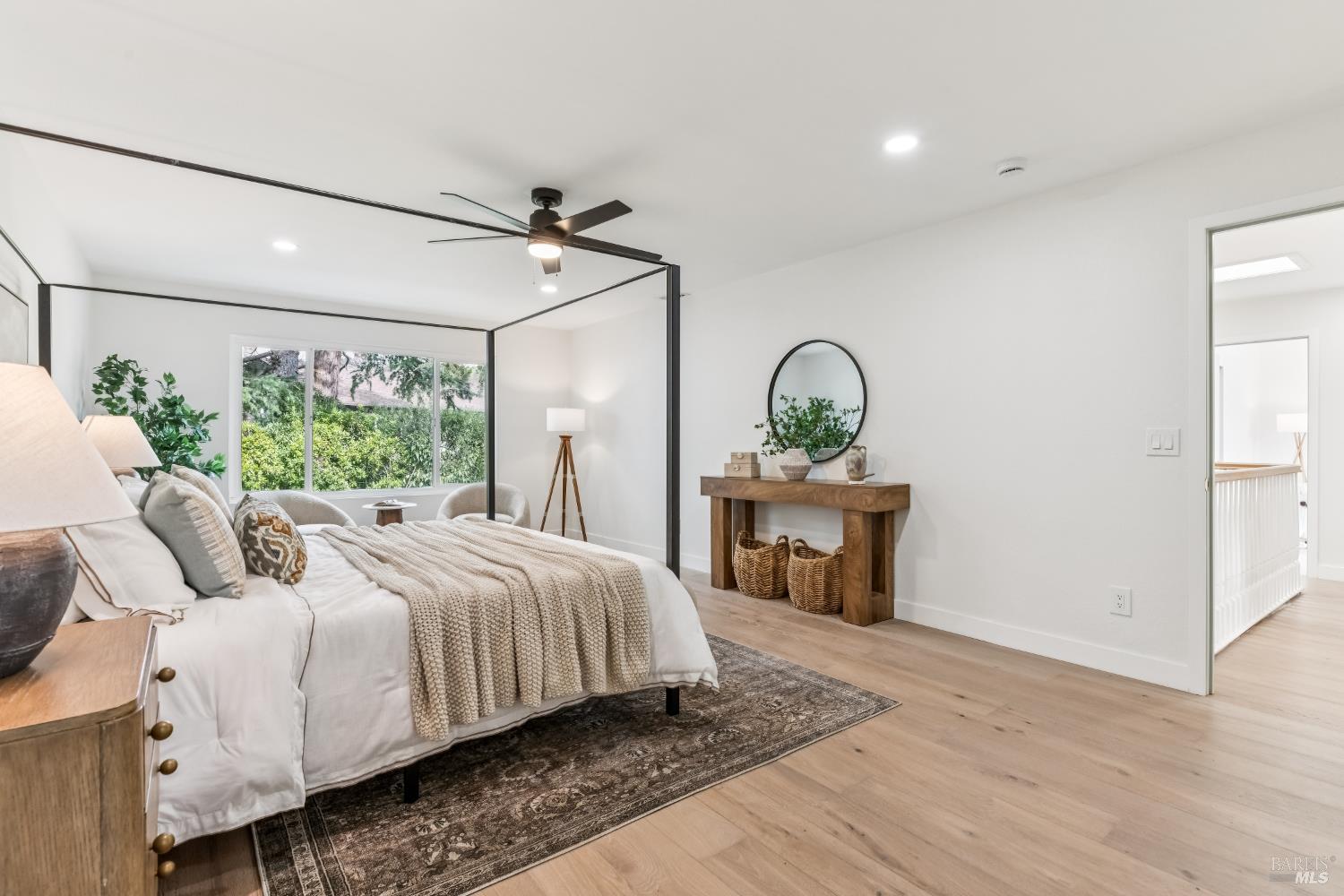 Detail Gallery Image 31 of 49 For 113 Greenridge Ct, Petaluma,  CA 94952 - 5 Beds | 3/1 Baths