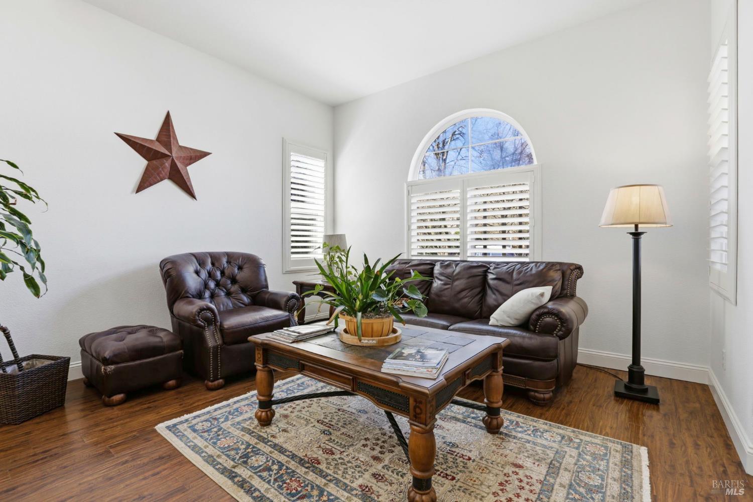 Detail Gallery Image 17 of 40 For 26 Waterbury Ln, Novato,  CA 94949 - 4 Beds | 2/1 Baths