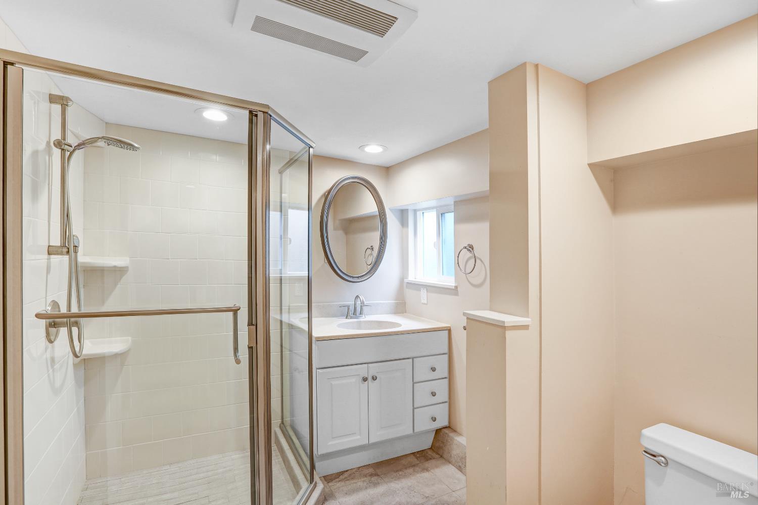 Detail Gallery Image 28 of 30 For 18070 Myrtle Ave, Sonoma,  CA 95476 - 2 Beds | 2 Baths