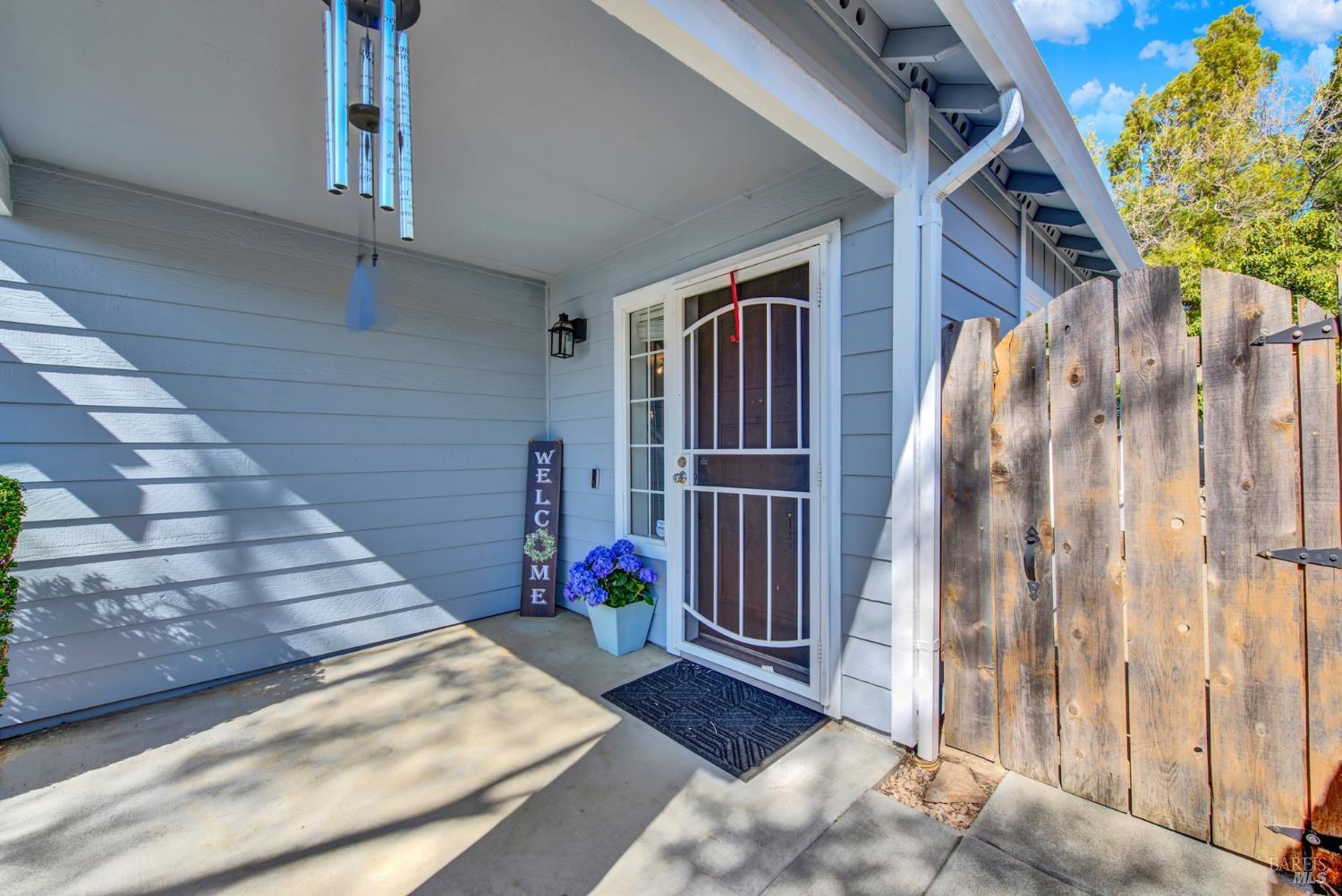 Detail Gallery Image 16 of 94 For 631 Colemanite Cir, Vacaville,  CA 95687 - 3 Beds | 2/1 Baths