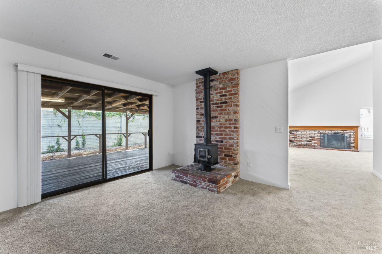 Detail Gallery Image 22 of 38 For 6498 Jacaranda St, Rohnert Park,  CA 94928 - 4 Beds | 2 Baths