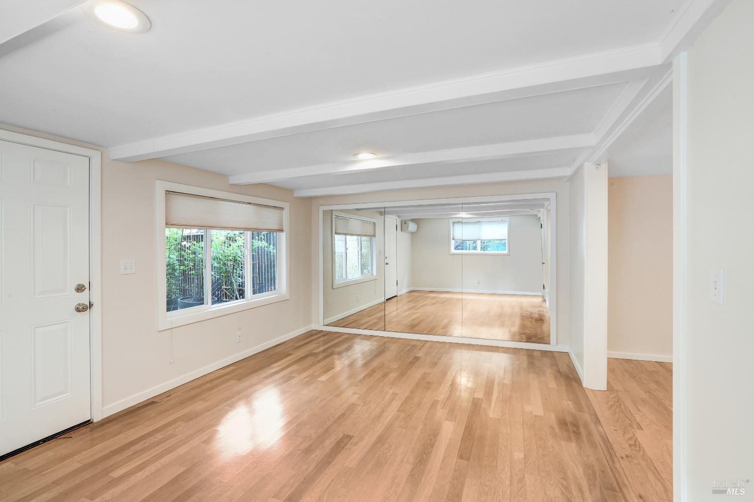 Detail Gallery Image 23 of 30 For 18070 Myrtle Ave, Sonoma,  CA 95476 - 2 Beds | 2 Baths