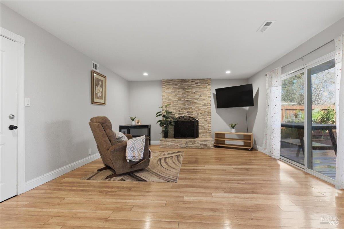 Detail Gallery Image 20 of 46 For 451 Alamo Dr, Vacaville,  CA 95688 - 4 Beds | 2 Baths