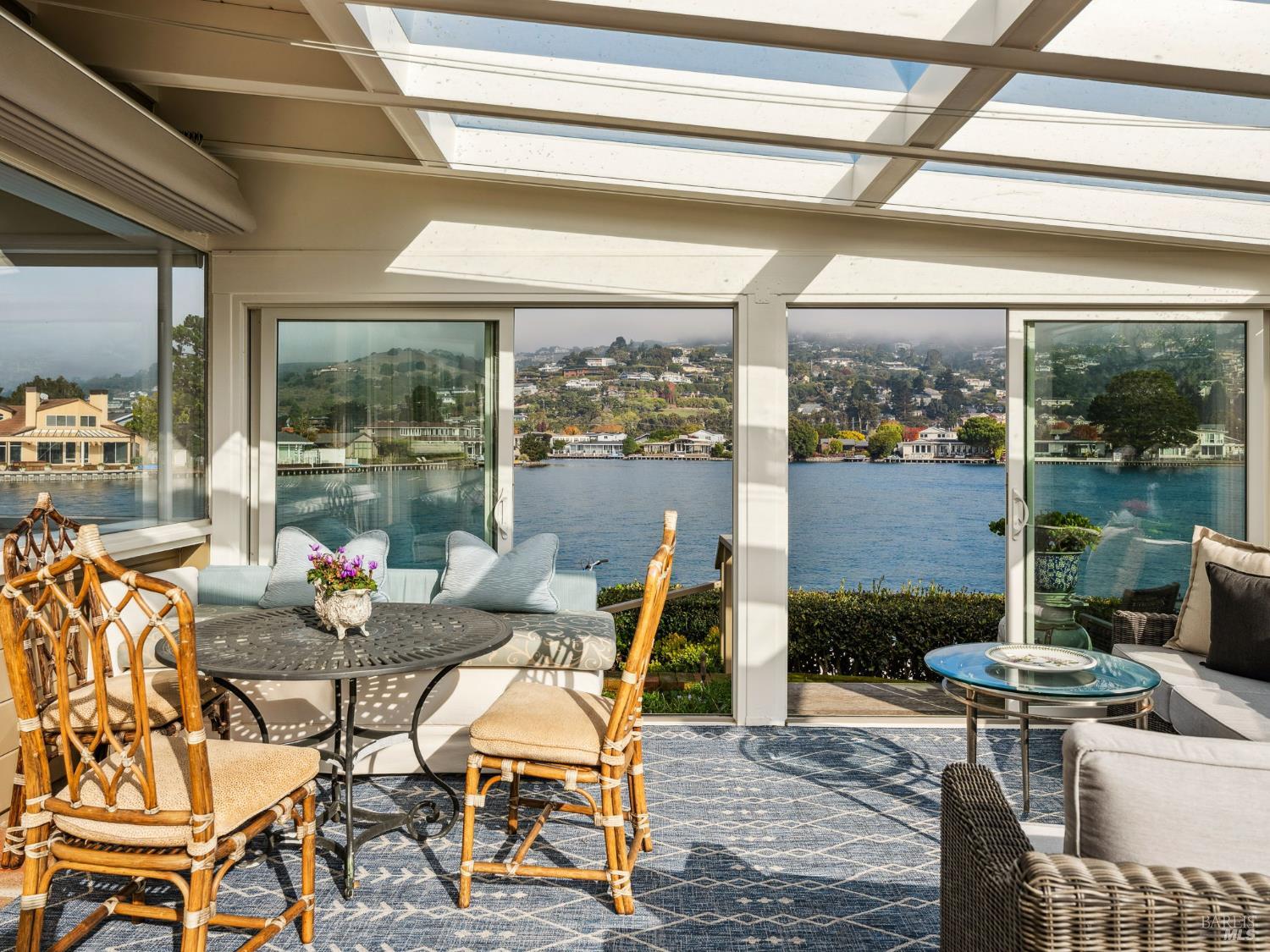 Detail Gallery Image 10 of 19 For 216 San Rafael Ave, Belvedere,  CA 94920 - 3 Beds | 2 Baths