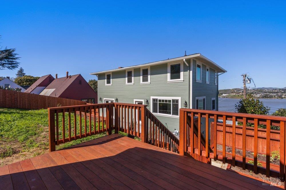 Detail Gallery Image 49 of 57 For 321 Alexander St, Crockett,  CA 94525 - 4 Beds | 3/1 Baths