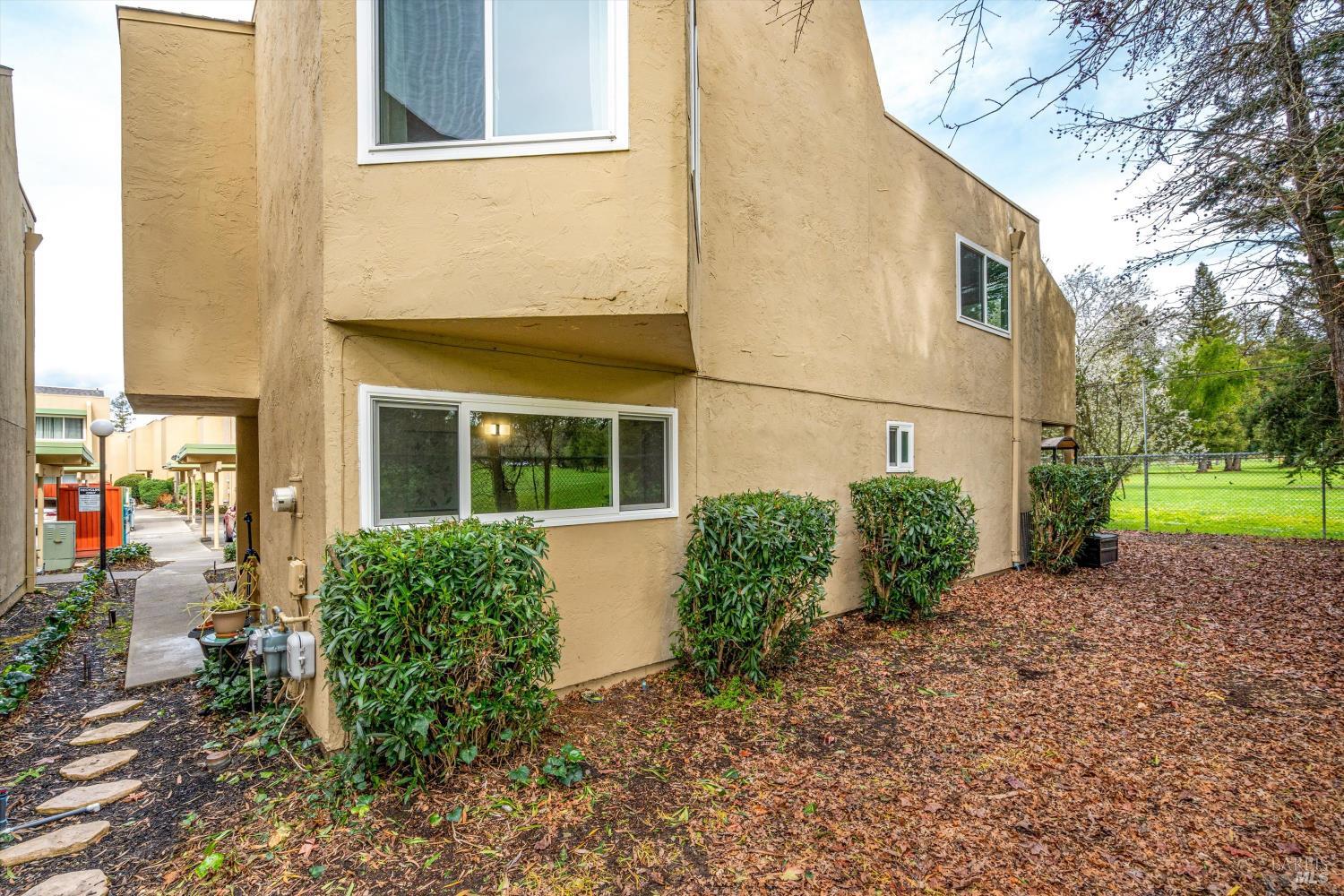 Detail Gallery Image 38 of 54 For 3098 Yulupa Ave, Santa Rosa,  CA 95405 - 2 Beds | 1/1 Baths