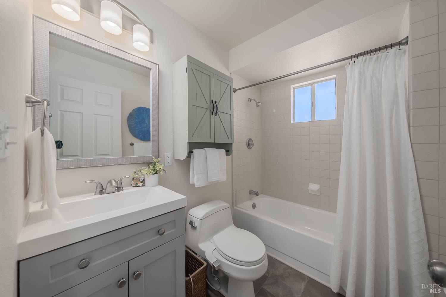 Detail Gallery Image 27 of 56 For 13370 Venus Vlg, Clearlake Oaks,  CA 95423 - 3 Beds | 2 Baths