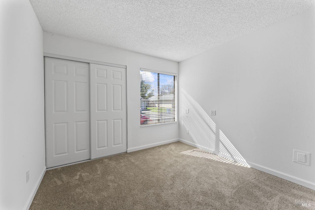 Detail Gallery Image 32 of 38 For 6498 Jacaranda St, Rohnert Park,  CA 94928 - 4 Beds | 2 Baths