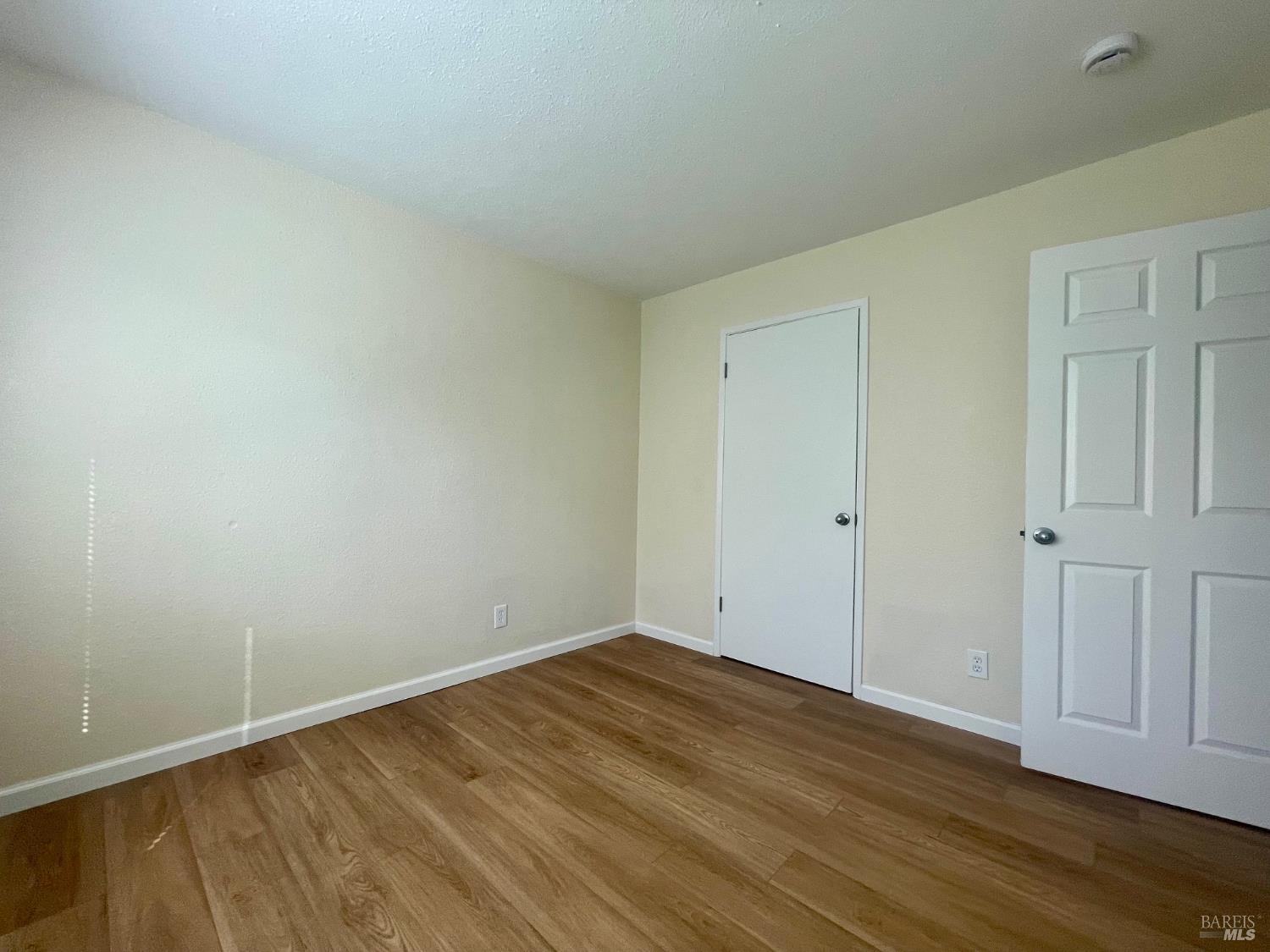 Detail Gallery Image 15 of 34 For 1930 L Ellenburg St, Vallejo,  CA 94590 - 5 Beds | 2 Baths