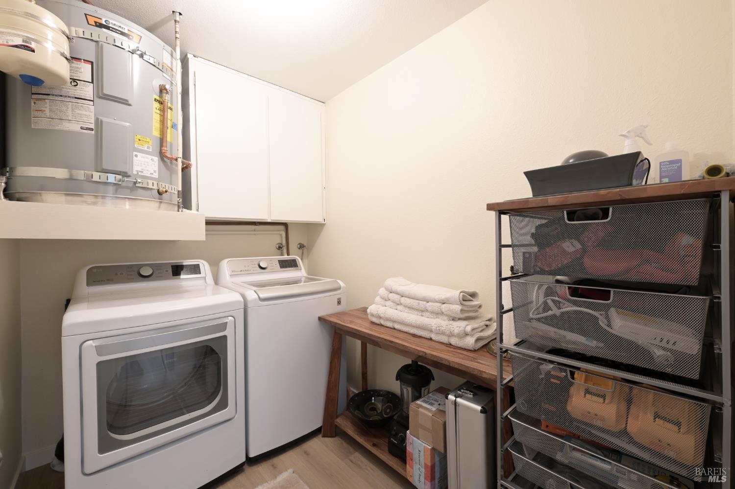 Detail Gallery Image 20 of 23 For 4 Greenwood Cv #F,  Tiburon,  CA 94920 - 2 Beds | 2 Baths