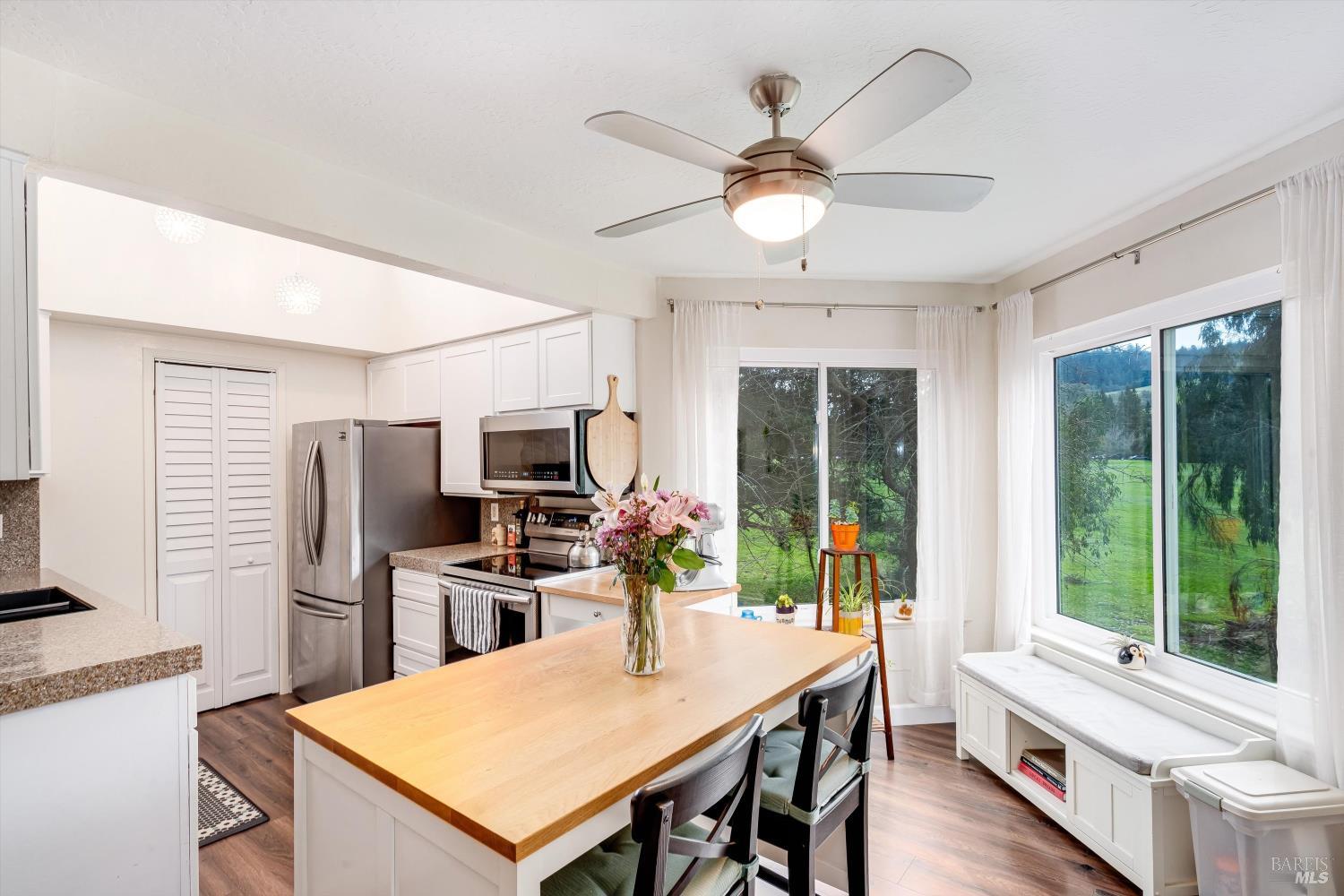 Detail Gallery Image 18 of 54 For 3098 Yulupa Ave, Santa Rosa,  CA 95405 - 2 Beds | 1/1 Baths