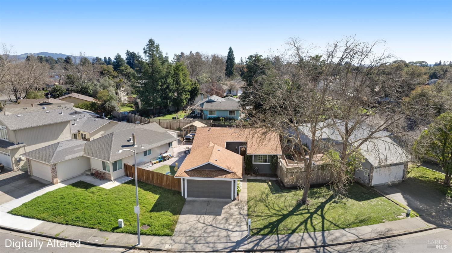 Detail Gallery Image 6 of 93 For 2400 Copperfield Dr, Santa Rosa,  CA 95401 - 3 Beds | 2 Baths