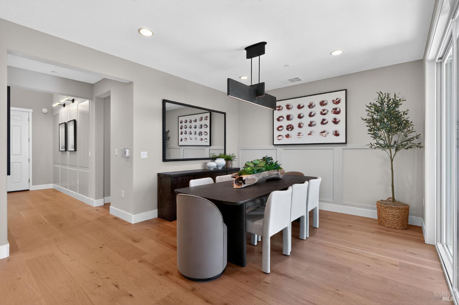 Detail Gallery Image 11 of 29 For 627 Beyers St, Oakley,  CA 94561 - 5 Beds | 4 Baths