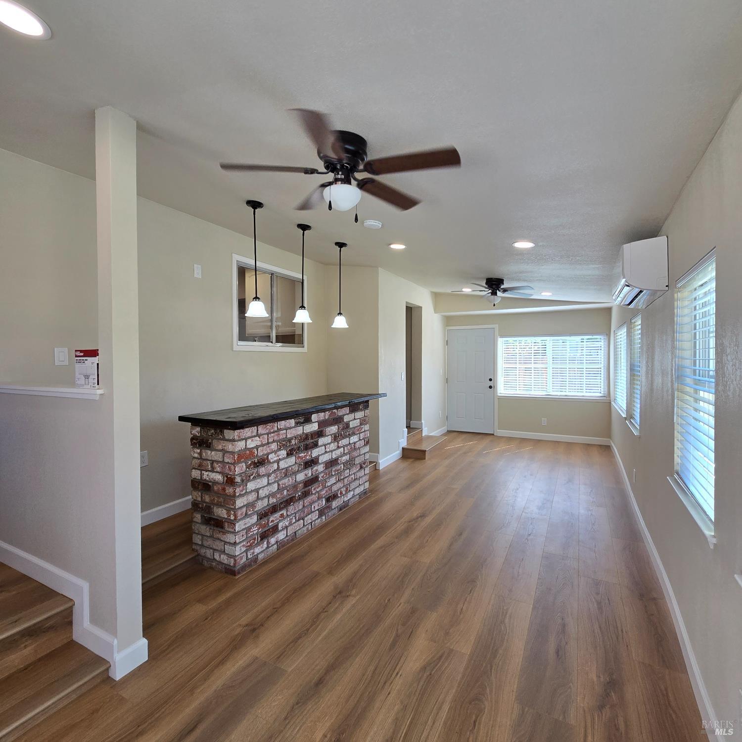 Detail Gallery Image 5 of 12 For 117 Cypress St, Vacaville,  CA 95688 - 3 Beds | 2 Baths