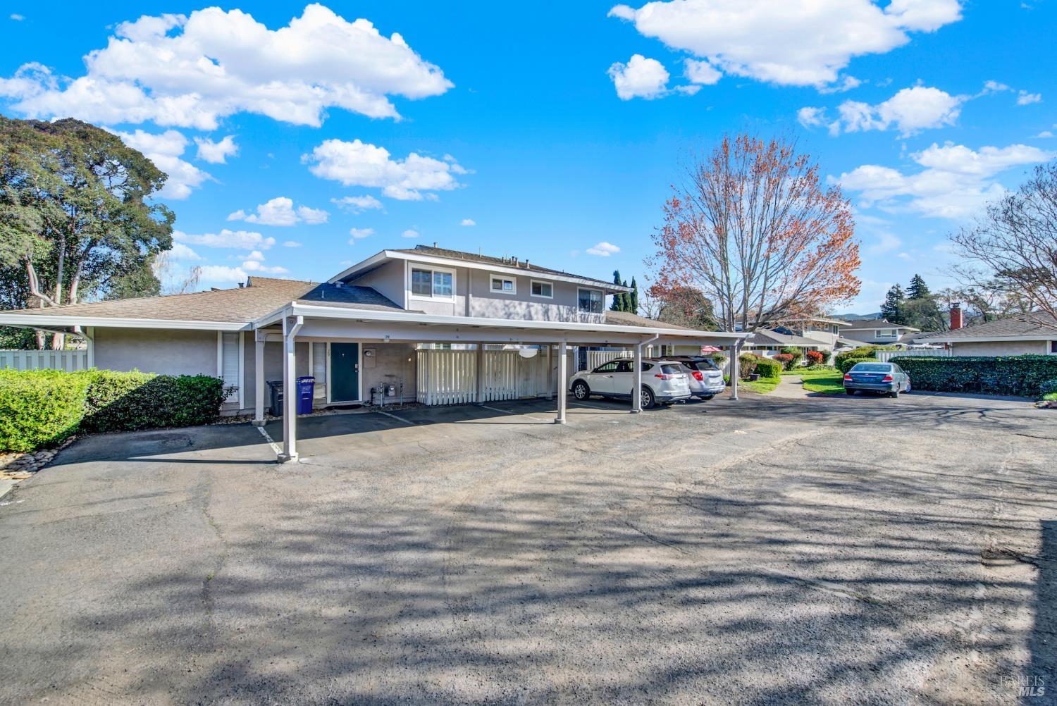 Detail Gallery Image 3 of 52 For 30 Belvedere Ct, Napa,  CA 94559 - 2 Beds | 1/1 Baths