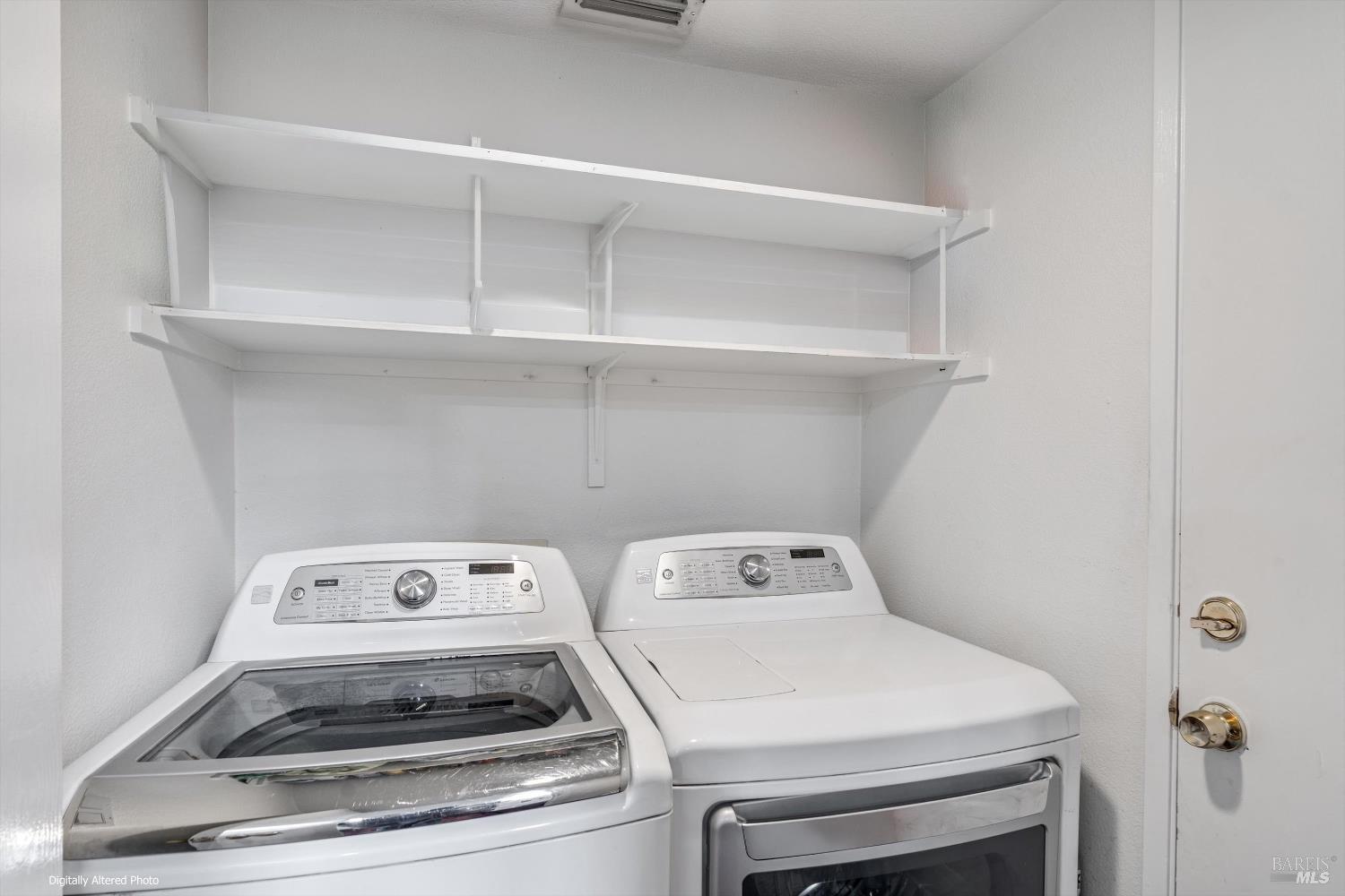 Detail Gallery Image 8 of 31 For 1378 Lubeck St, Sonoma,  CA 95476 - 3 Beds | 2/1 Baths