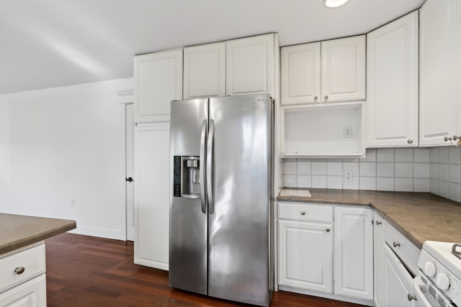 Detail Gallery Image 16 of 27 For 105 Hooker Ave, Sonoma,  CA 95476 - 4 Beds | 2 Baths