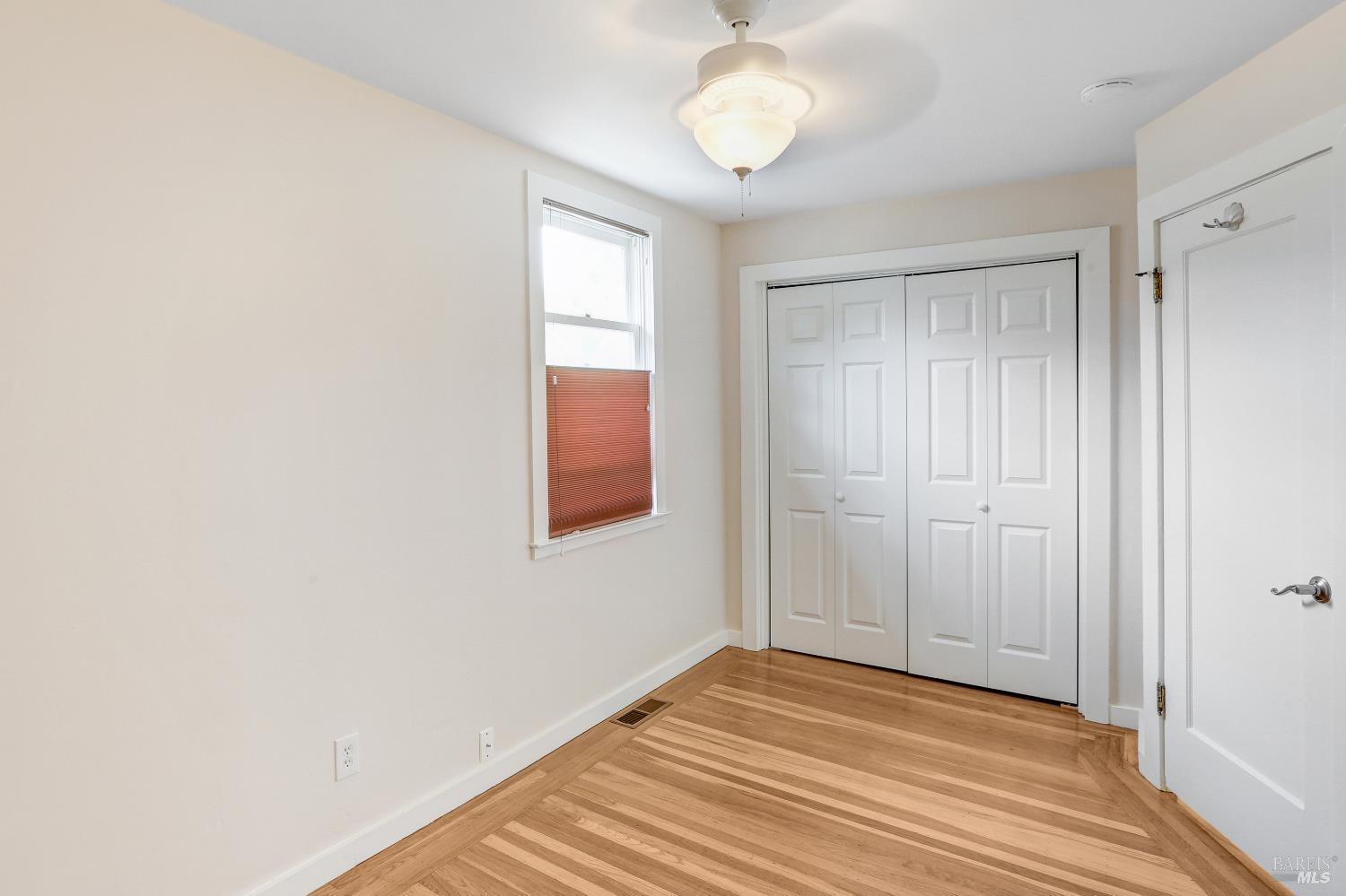 Detail Gallery Image 19 of 30 For 18070 Myrtle Ave, Sonoma,  CA 95476 - 2 Beds | 2 Baths