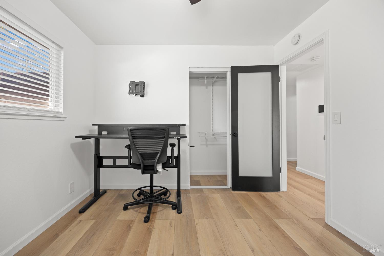 Detail Gallery Image 38 of 63 For 120 E Lake Dr, Antioch,  CA 94509 - 4 Beds | 2 Baths