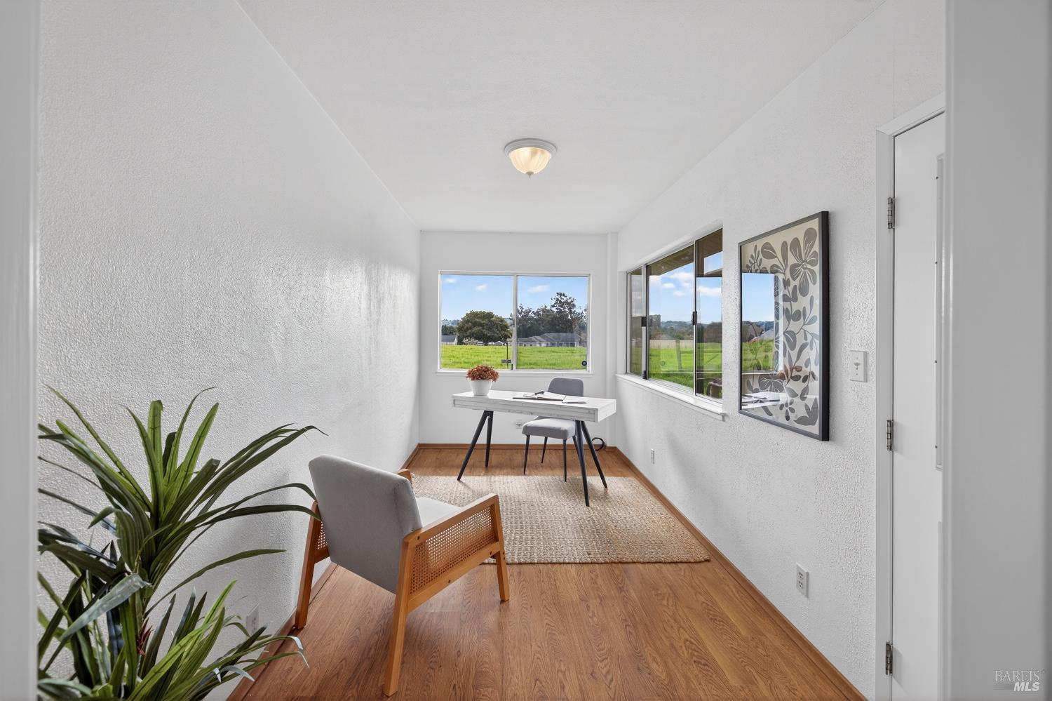 Detail Gallery Image 27 of 70 For 101 Mcbrown Rd, Petaluma,  CA 94952 - 4 Beds | 2/1 Baths