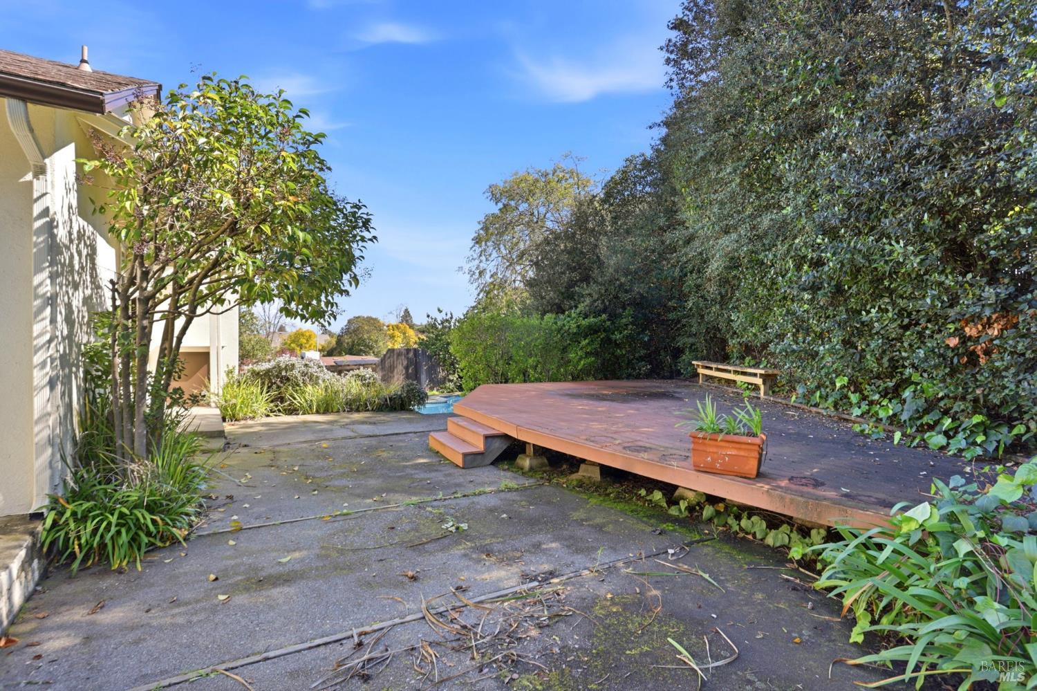 Detail Gallery Image 36 of 40 For 15 Alameda De La Loma Unkn, Novato,  CA 94949 - 3 Beds | 2/1 Baths