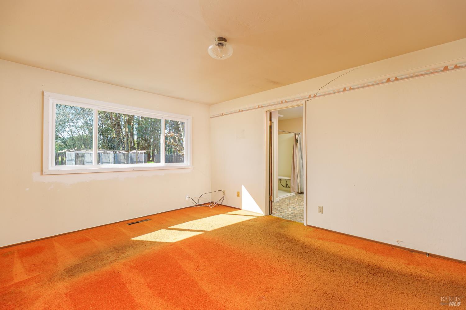 Detail Gallery Image 21 of 39 For 19360 Linden St, Sonoma,  CA 95476 - 3 Beds | 2 Baths