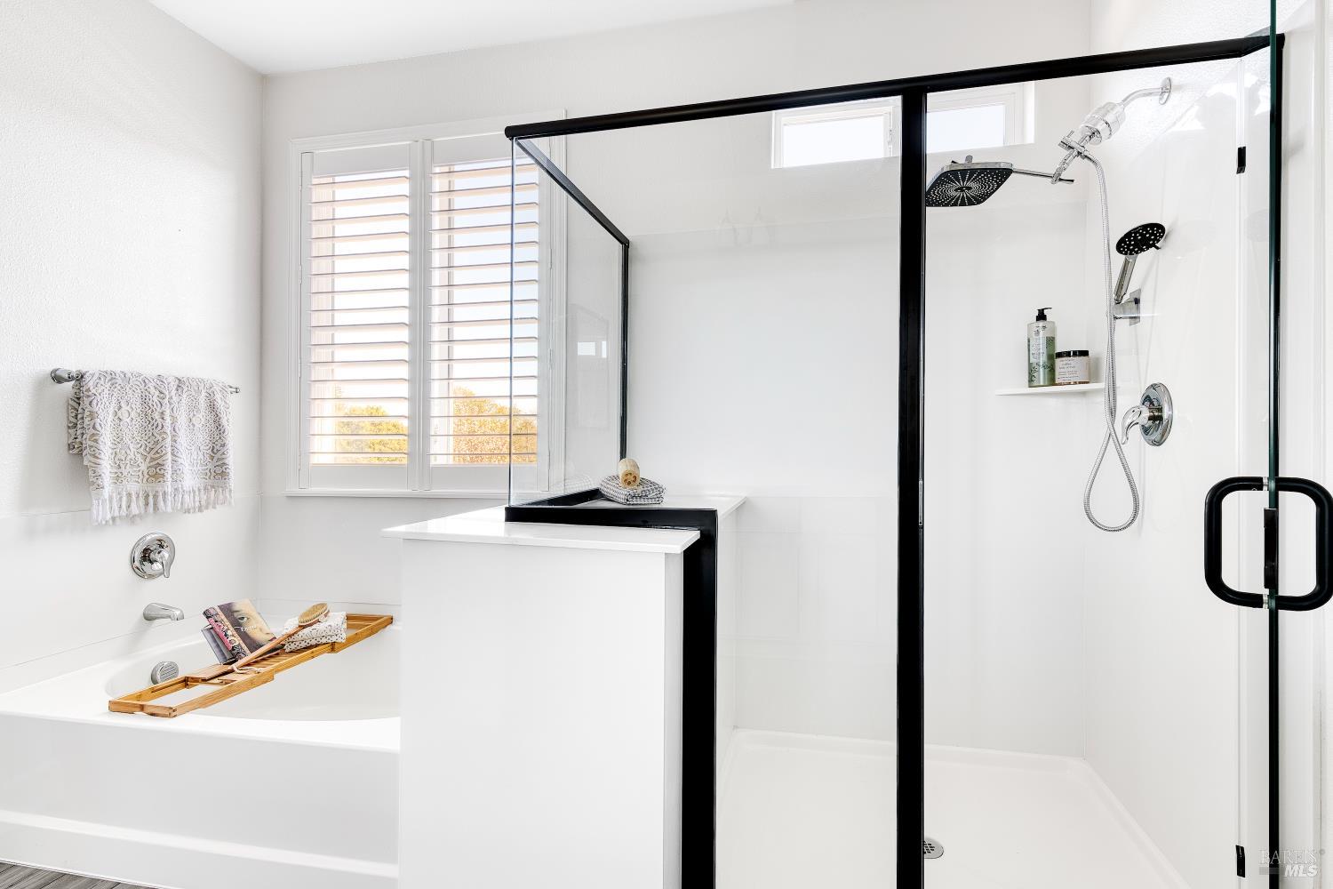 Detail Gallery Image 28 of 43 For 704 Granite Ln, Fairfield,  CA 94534 - 5 Beds | 3 Baths