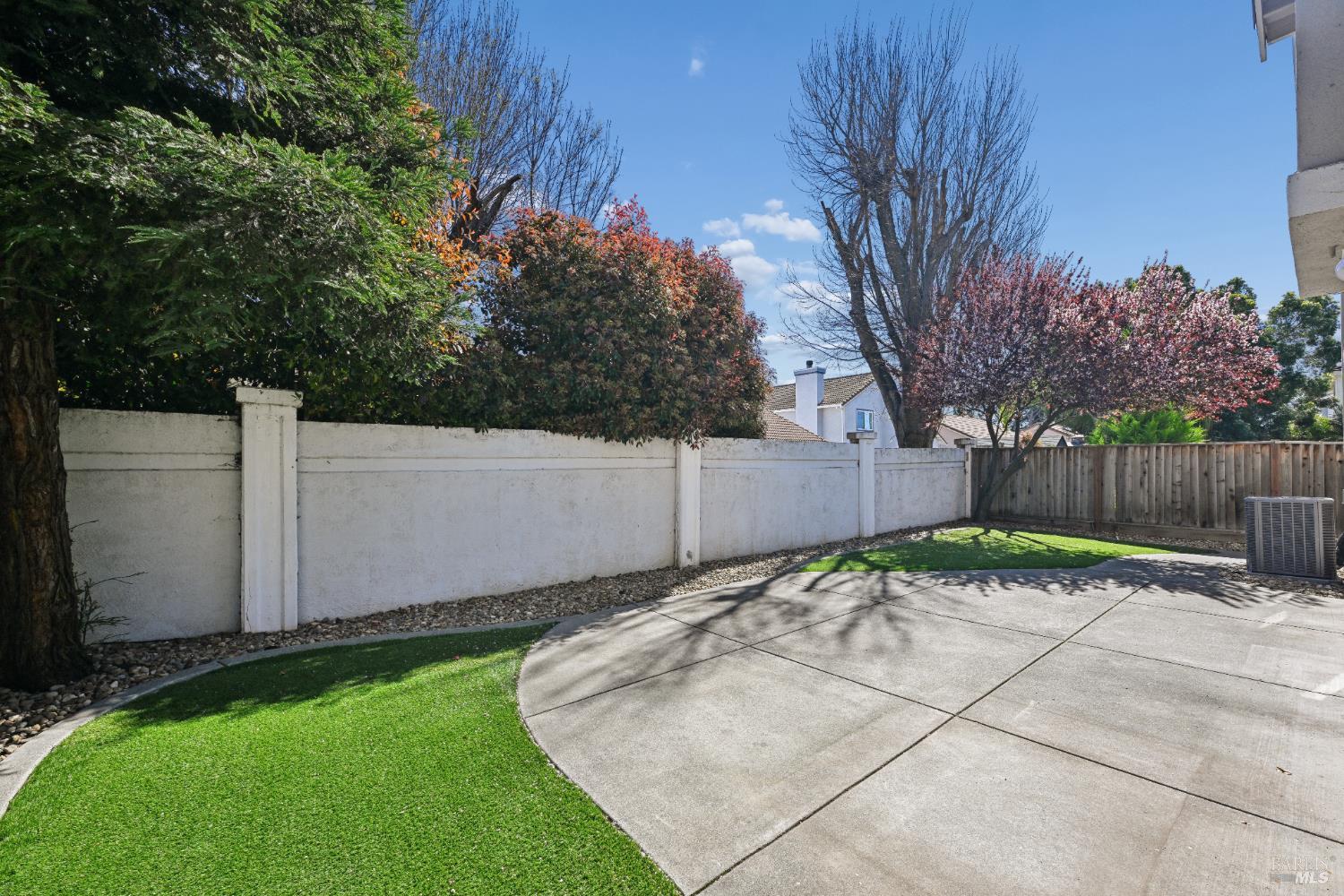 Detail Gallery Image 41 of 46 For 231 Roundhill Ct, Vacaville,  CA 95687 - 3 Beds | 2/1 Baths