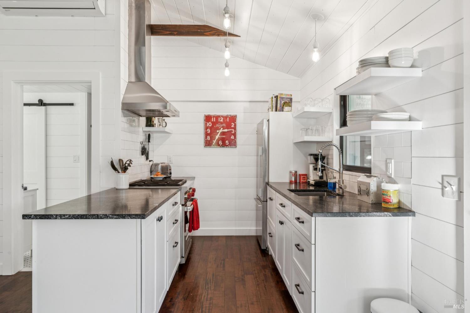 Detail Gallery Image 24 of 58 For 2 Foothill Blvd, Calistoga,  CA 94515 - 2 Beds | 2 Baths