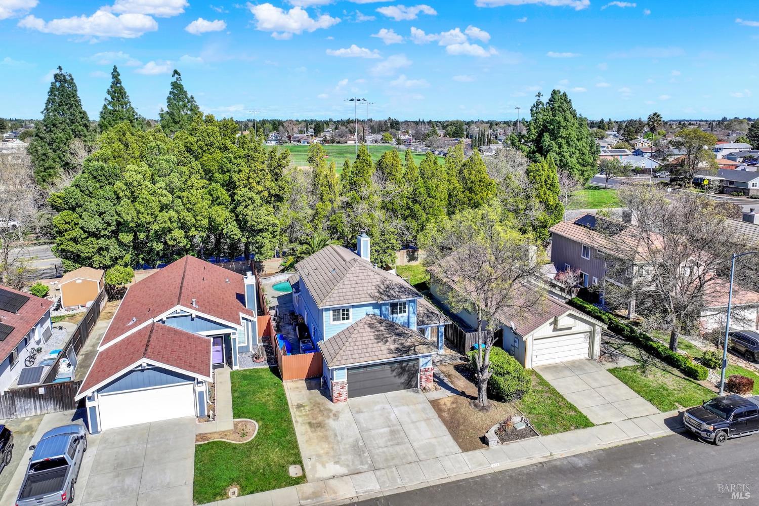 Detail Gallery Image 5 of 94 For 631 Colemanite Cir, Vacaville,  CA 95687 - 3 Beds | 2/1 Baths