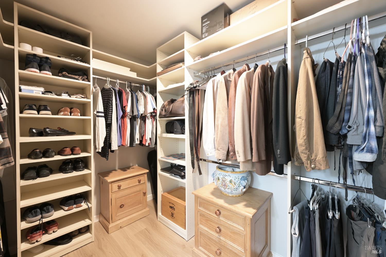 Detail Gallery Image 17 of 23 For 4 Greenwood Cv #F,  Tiburon,  CA 94920 - 2 Beds | 2 Baths